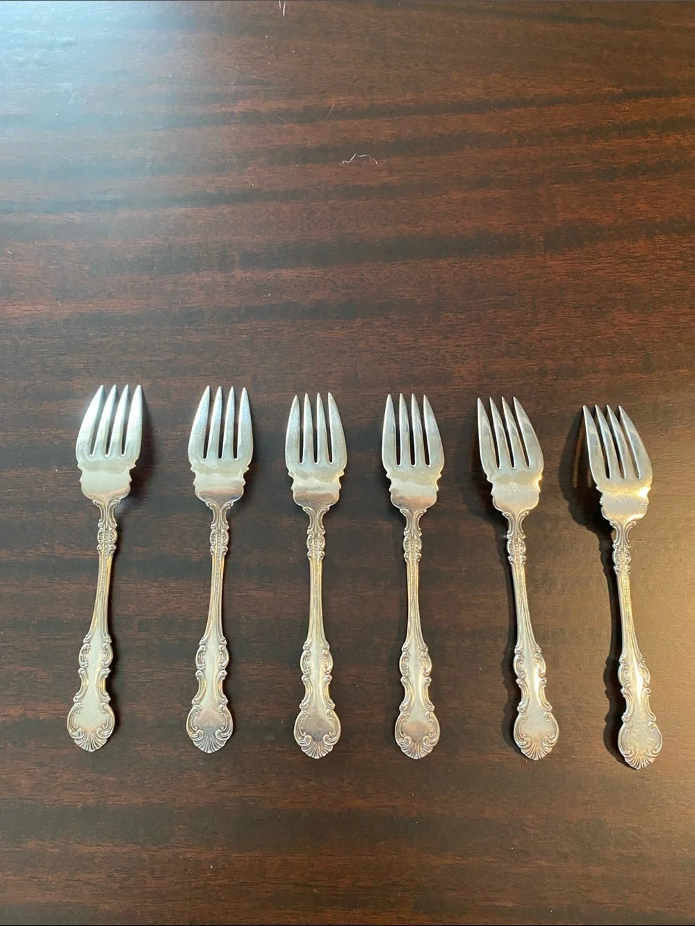 Set of 1835R Wallace Silverplate dessert forks (6)
